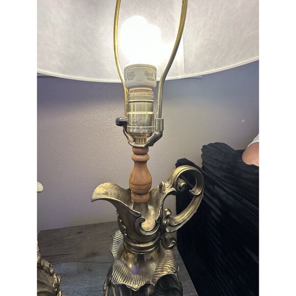 Vintage Set Bronze/Brass Pitcher Table Lamp Victorian Style (read Desc.) - Picture 6 of 7